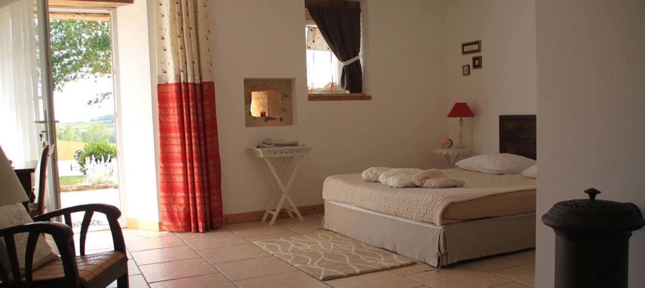 Chambres D'Hotes Le Val De La Garenne Senouillac Экстерьер фото