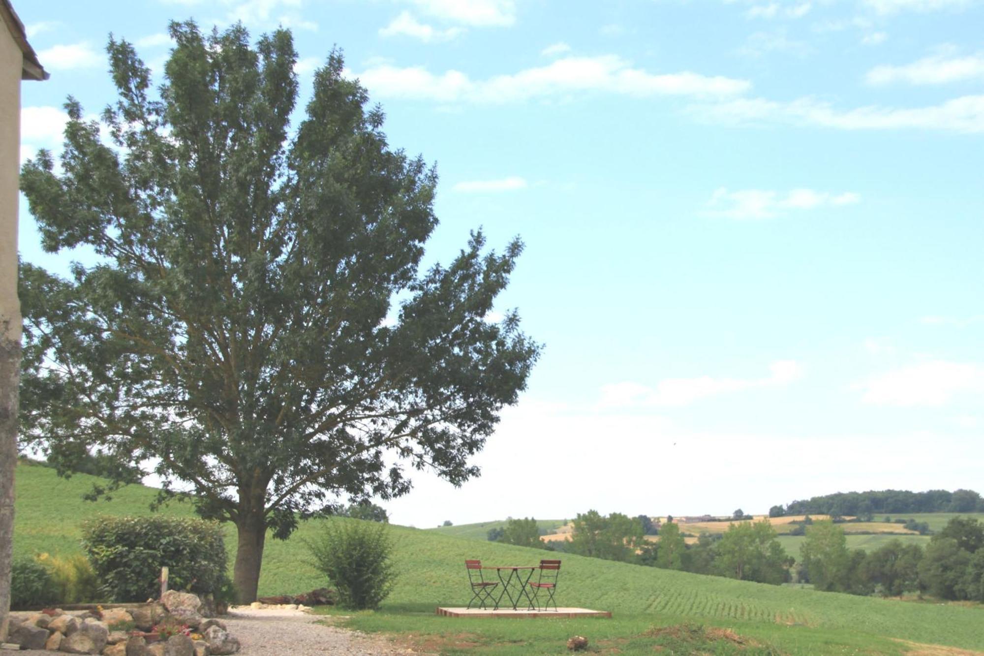 Chambres D'Hotes Le Val De La Garenne Senouillac Экстерьер фото