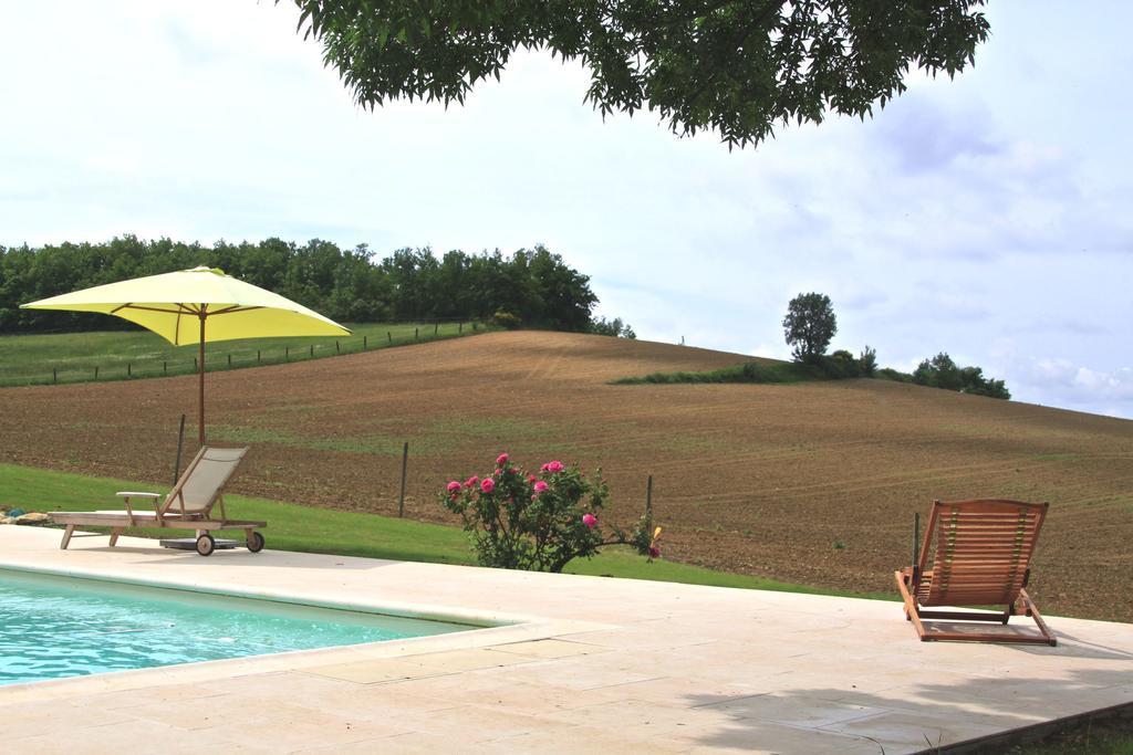 Chambres D'Hotes Le Val De La Garenne Senouillac Экстерьер фото